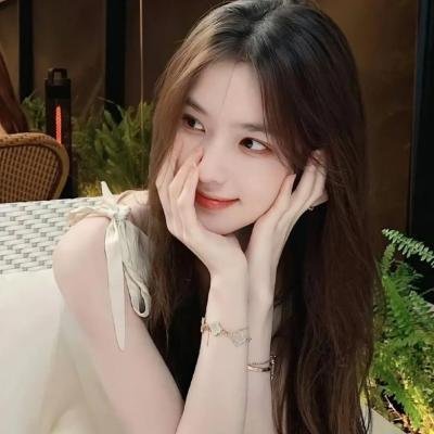 苟在深山，女儿把我吹成神